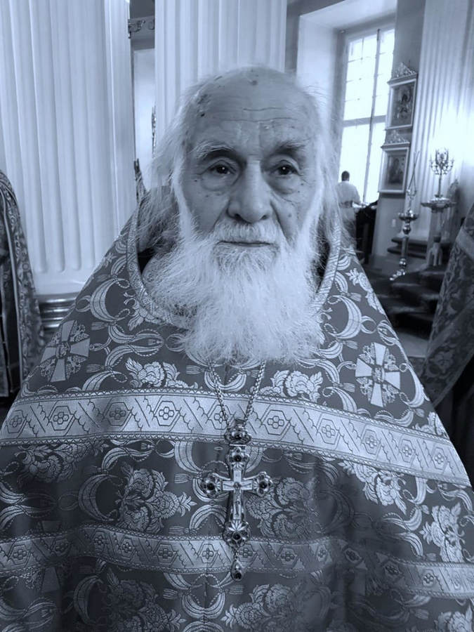 Владыка Игнатий совершил литию по новопреставленному протоиерею Василию Стойкову, духовнику Тихвинской епархии
