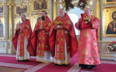 В Фомину неделю, день Антипасхи, в Коневском монастыре совершена  Литургия и крестный ход