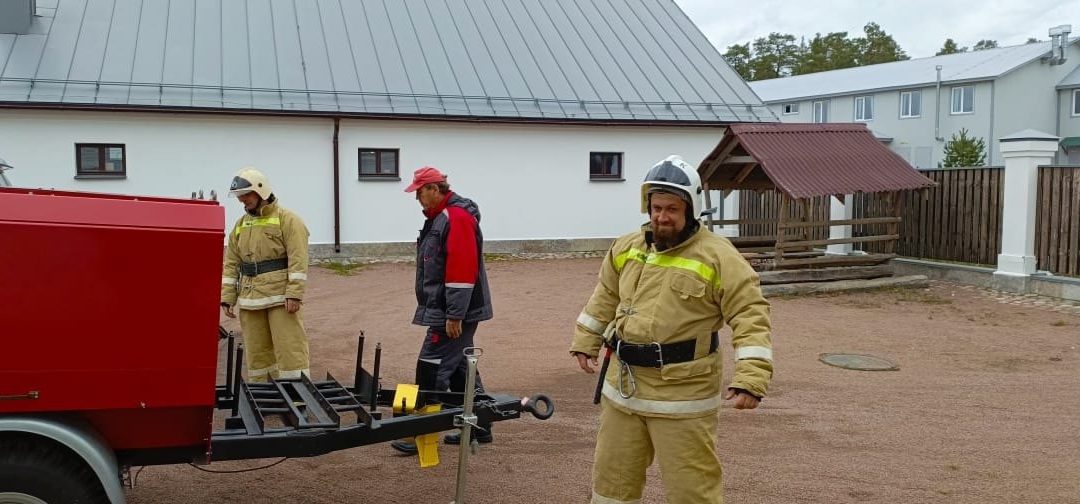 С 21 по 23 октября 2024 года в Коневском Рождество-Богородичном мужском монастыре проводятся пожарно-тактические учения