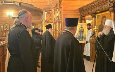 Наместник Коневской обители архимандрит Александр (Арва) сослужил Владыке Варсонофию за Всенощным бдением